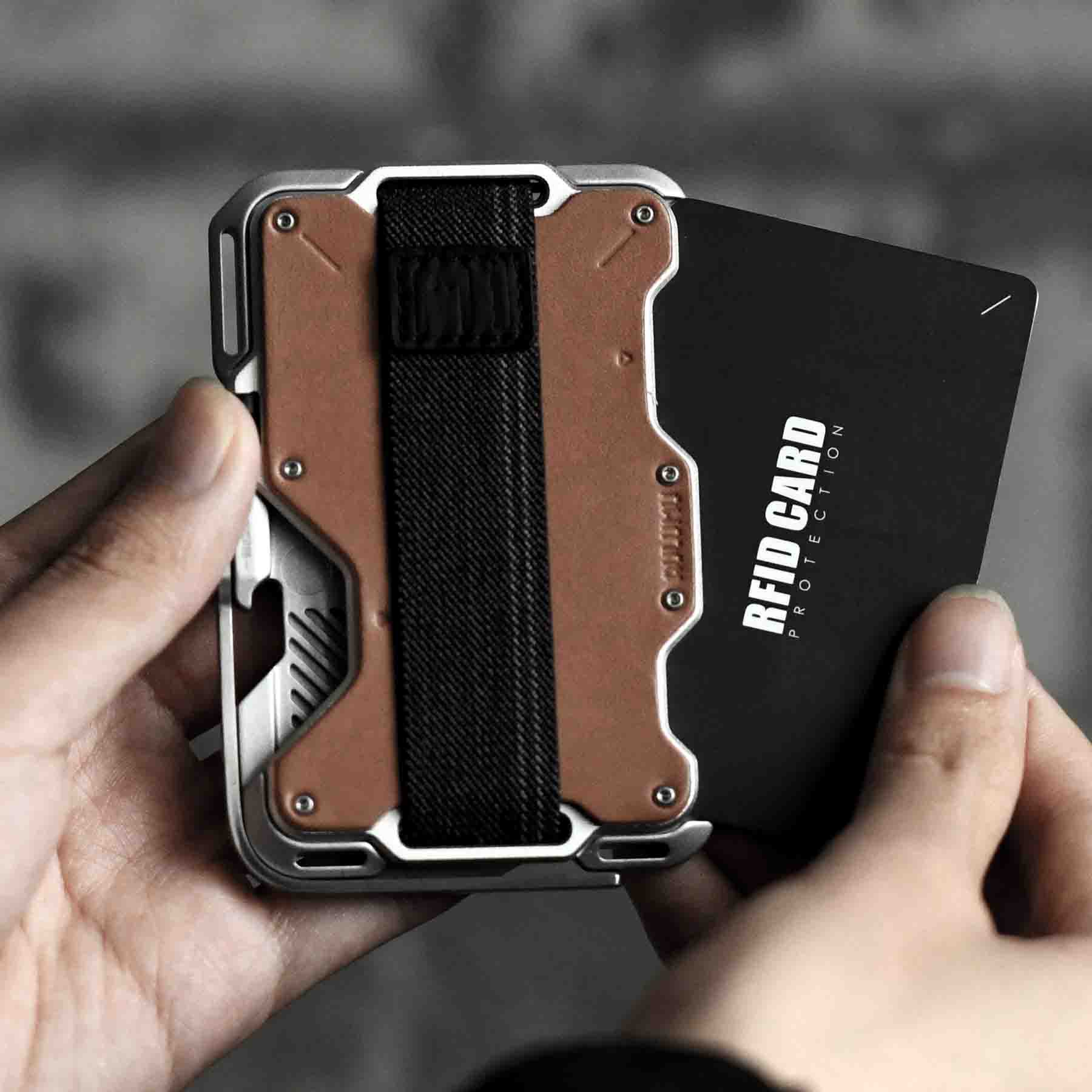 AULUMU G03 leather metal wallet with RFID card showing contactless protection