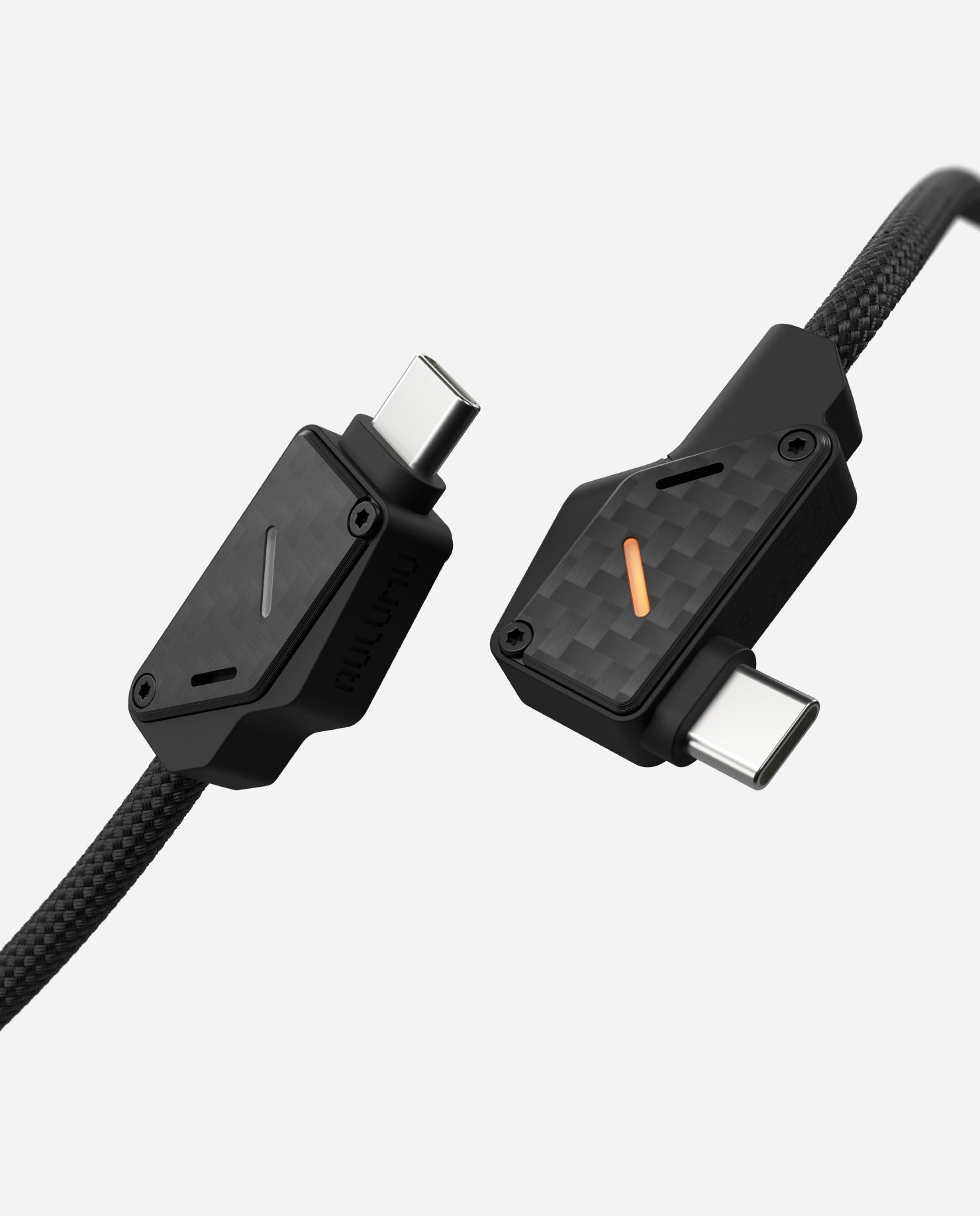 AULUMU M07 240W USB‑C cable featuring a braided exterior, carbon fiber connectors
